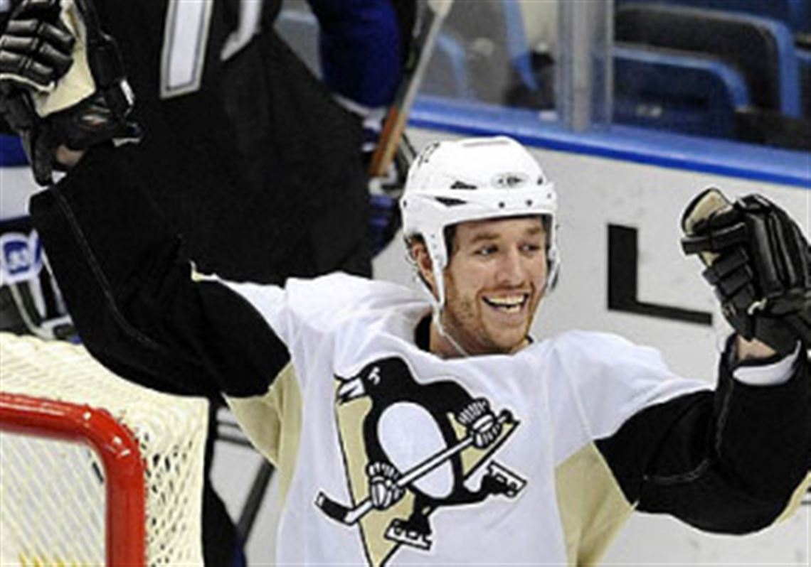 Ryan Malone celebrates his goal against the Lightning in the third period in Tampa, Fla.