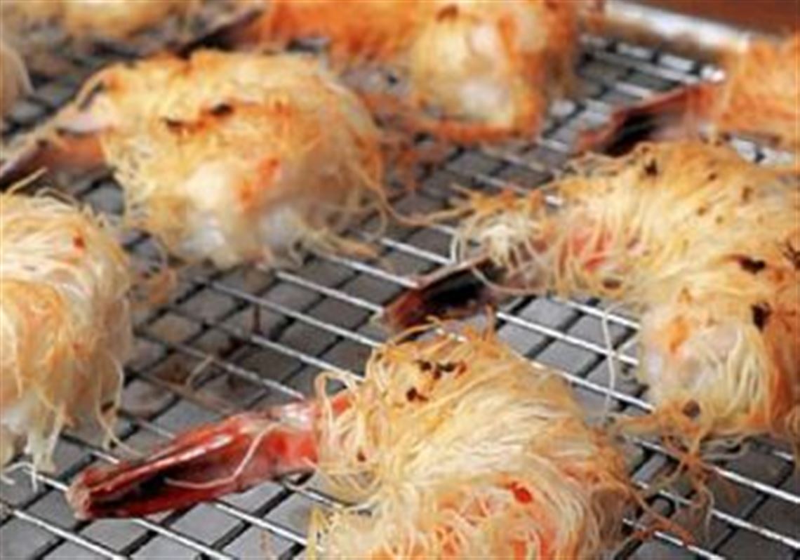 The shrimp are inside the kataifi.