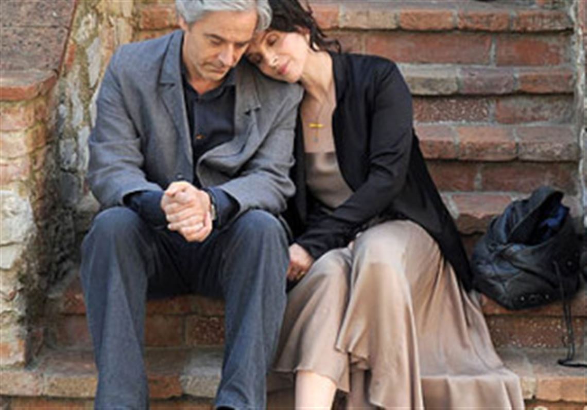 Is it a case of real or faux love between William Shimell and Juliette Binoche in "Certified Copy"?