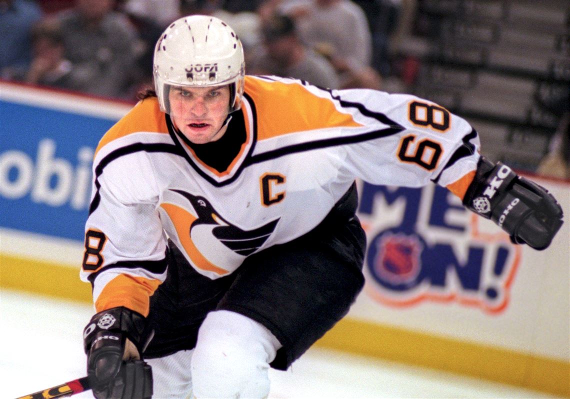 Former Penguins captain Jaromir Jagr has joined the rival Flyers.