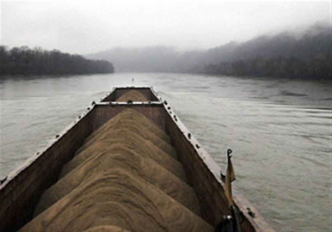 Rolling on the (Mon) river.
 