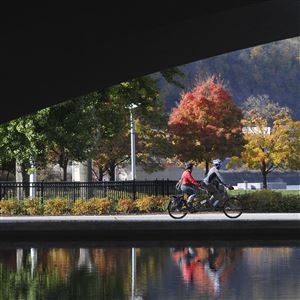 Sponsored by Bike Pittsburgh, the event will include five “commuter cafes,” where bicyclists can congregate for free coffee and breakfast items. 