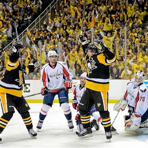 Sidney Crosby celebrates a goal by Patric Hornqvist in the first period Monday at Consol Energy Center.