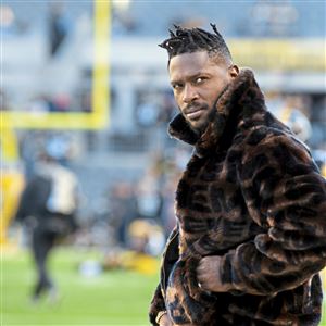 Steelers wide receiver Antonio Brown watches warmups before a game against the Cincinnati Bengals on Sunday, Dec. 30, 2018, at Heinz Field. 