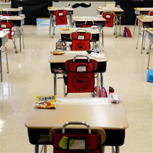 Pittsburgh school parents comment on masks, sale of Bon Air elementary building