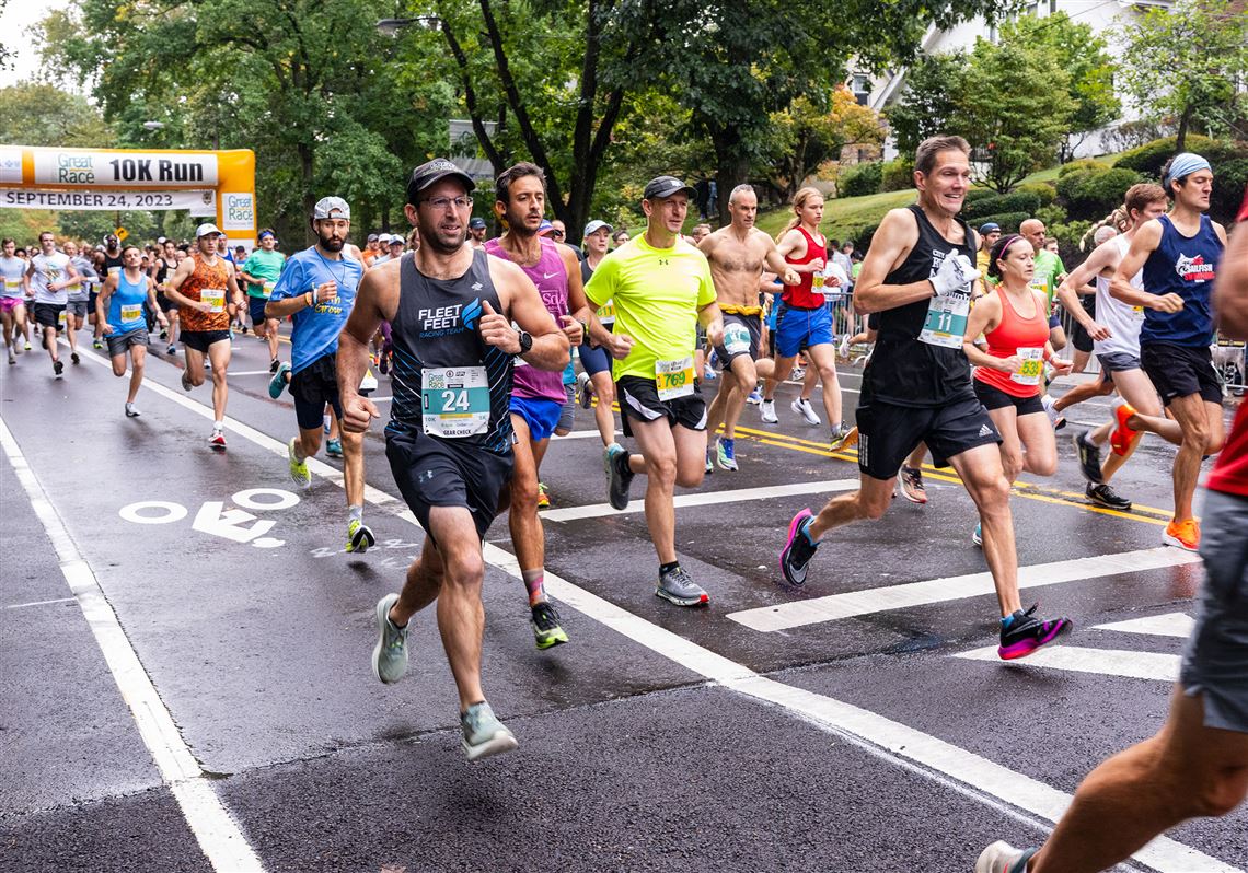 Thousands of runners and spectators storm Pittsburgh streets for annual ...