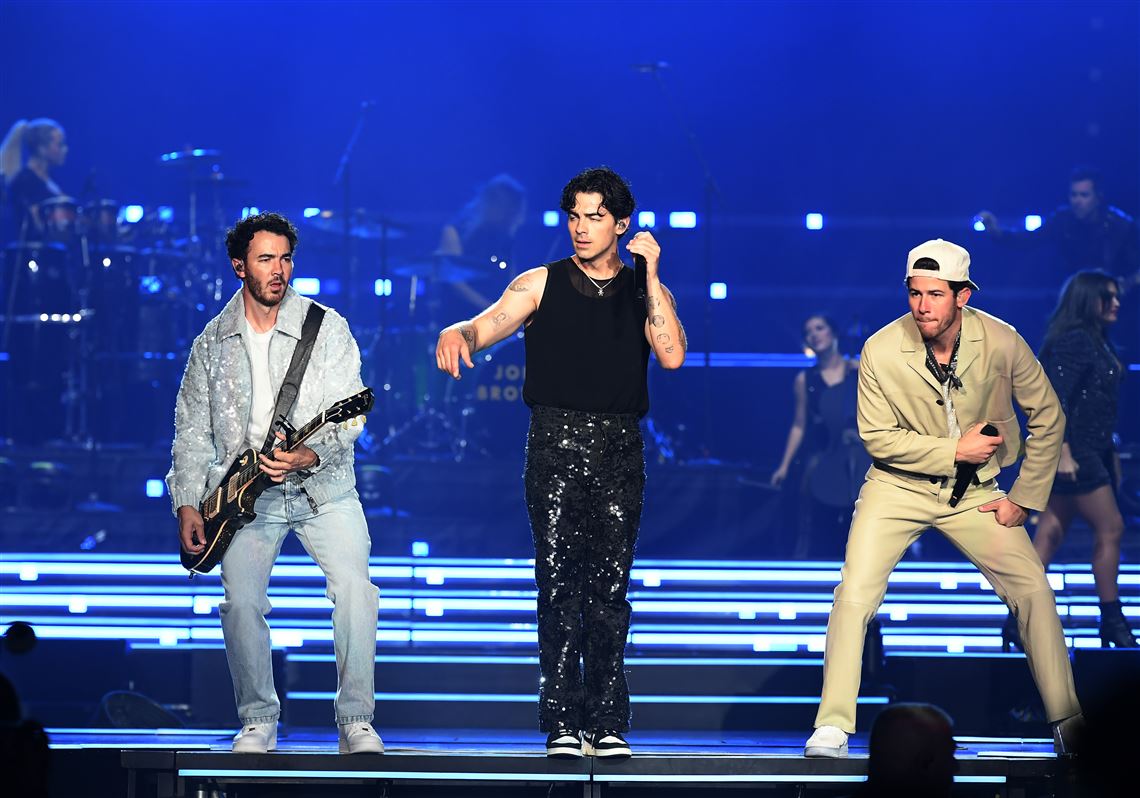 Jonas Brothers play five albums in one night for an epic show at PPG