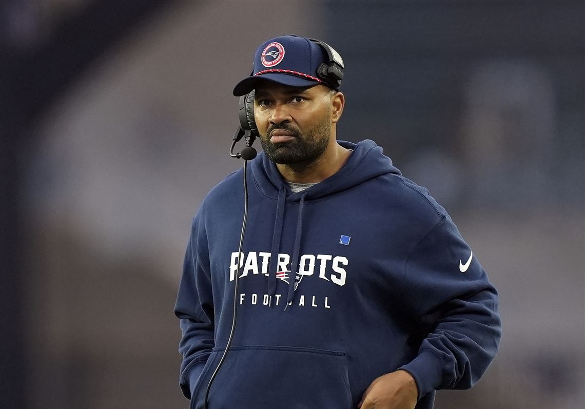 Patriots' Jerod Mayo imposes strict discipline after rookie leaves field early for not playing