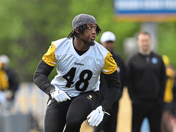 Fullback DJ Thomas-Jones (48) runs a route during Steelers rookie minicamp at UPMC Rooney Sports Complex on the South Side on Friday, May 9, 2025.   