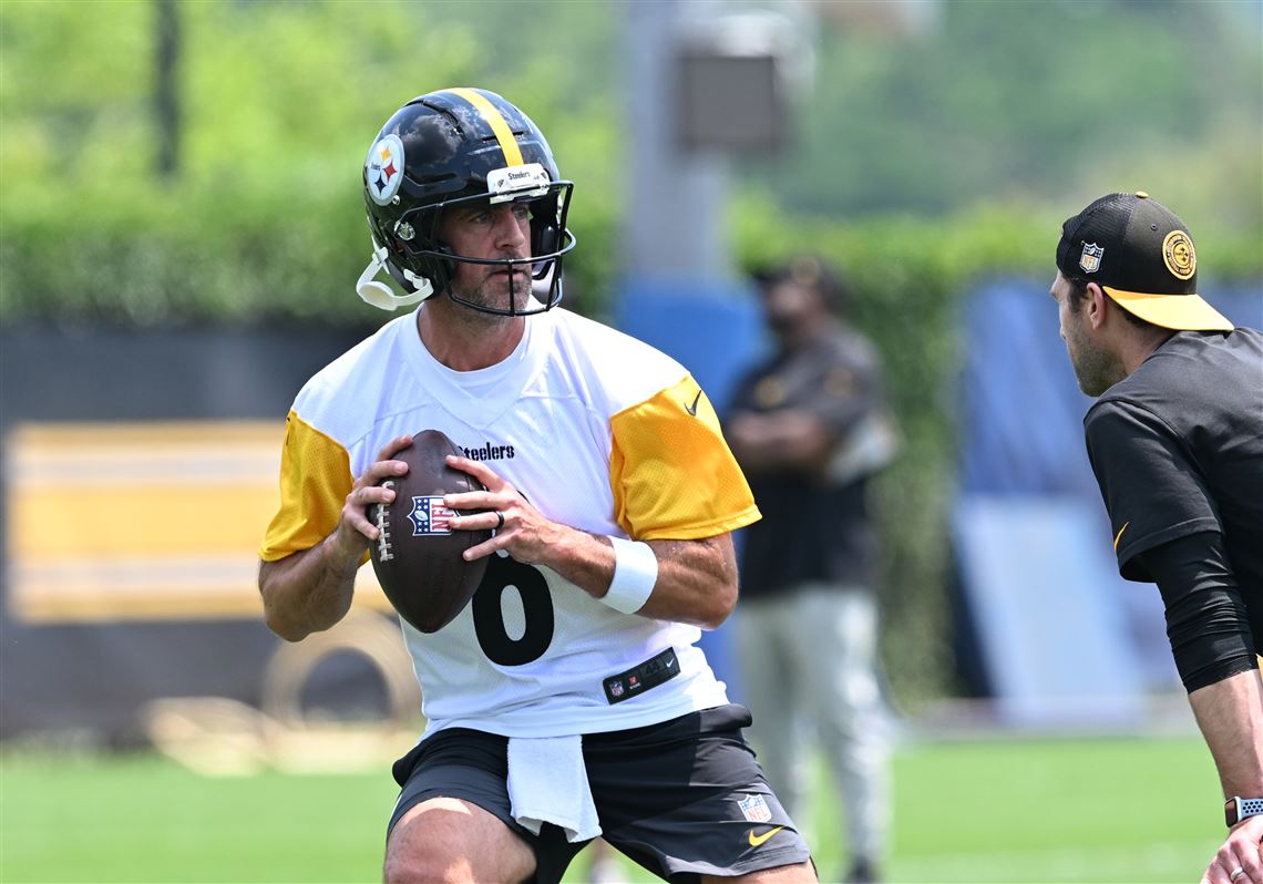 With long courtship behind him, Aaron Rodgers learning the Steelers ropes on 'first day of school' | Pittsburgh Post-Gazette