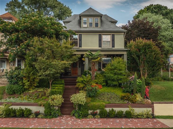 Learn to 'garden to the max' while benefiting wildlife at this summer short course