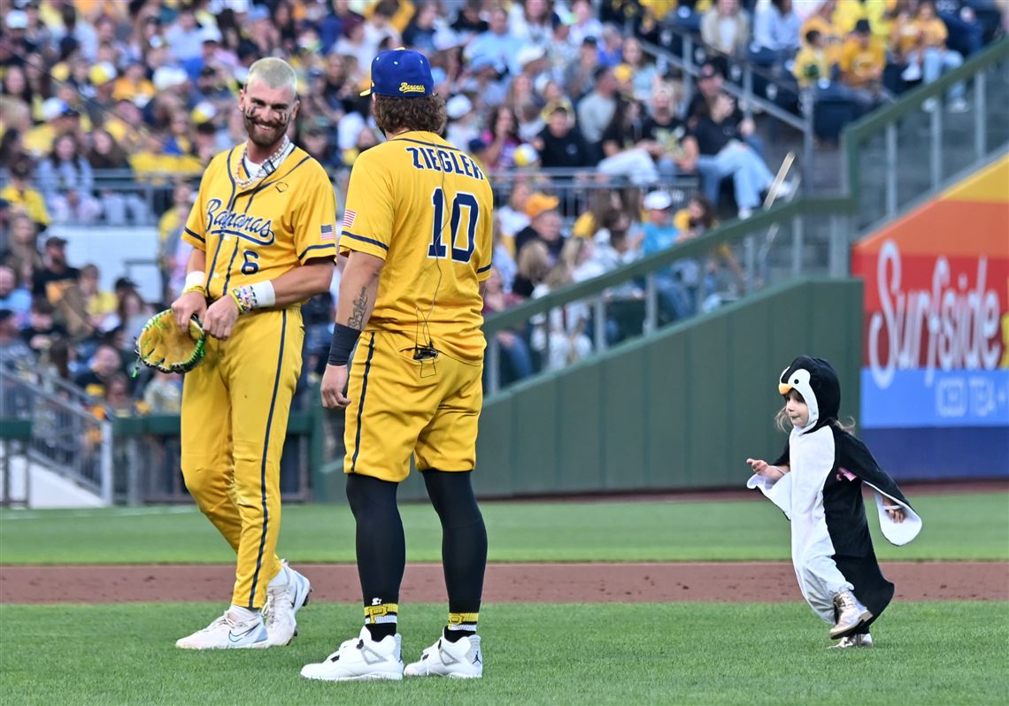 Everything that happened as the Savannah Bananas rocked PNC Park on Friday