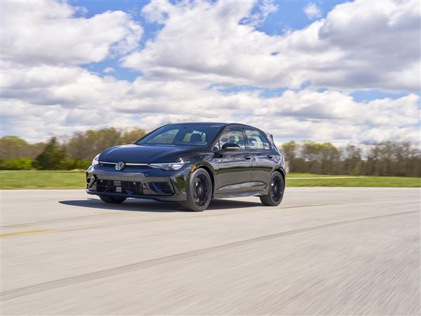Driver’s Seat: 2025 Volkswagen Golf R is the ultimate hot hatch
