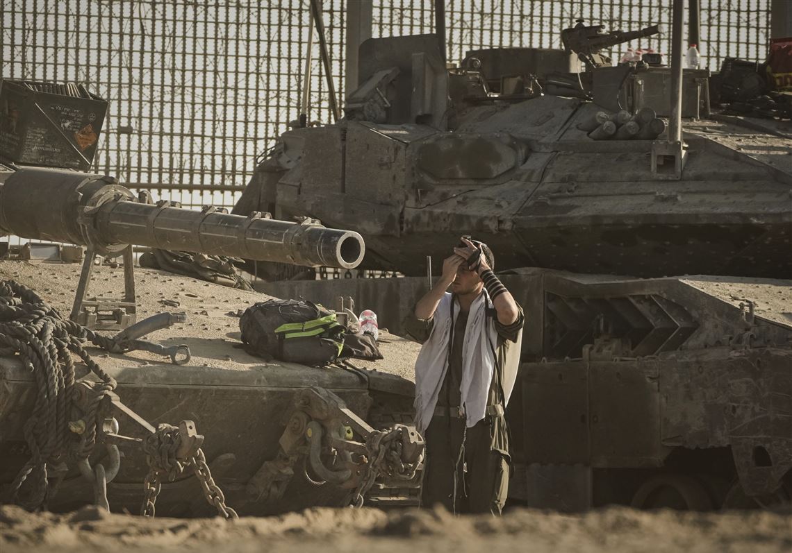 Israeli Forces Enter Gaza City's Sheikh Radwan District with Dozens of Tanks