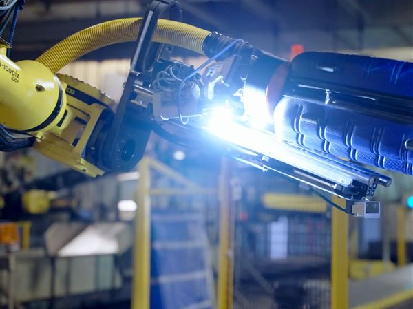 Journey Robotics's "gripper" technology pulls a bag out of a stack and onto a track using its vacuum suction and tray mechanisms. Automating luggage handling can prevent injuries and make the baggage claim experience consistent, saving billions across the aviation industry, the startup says.